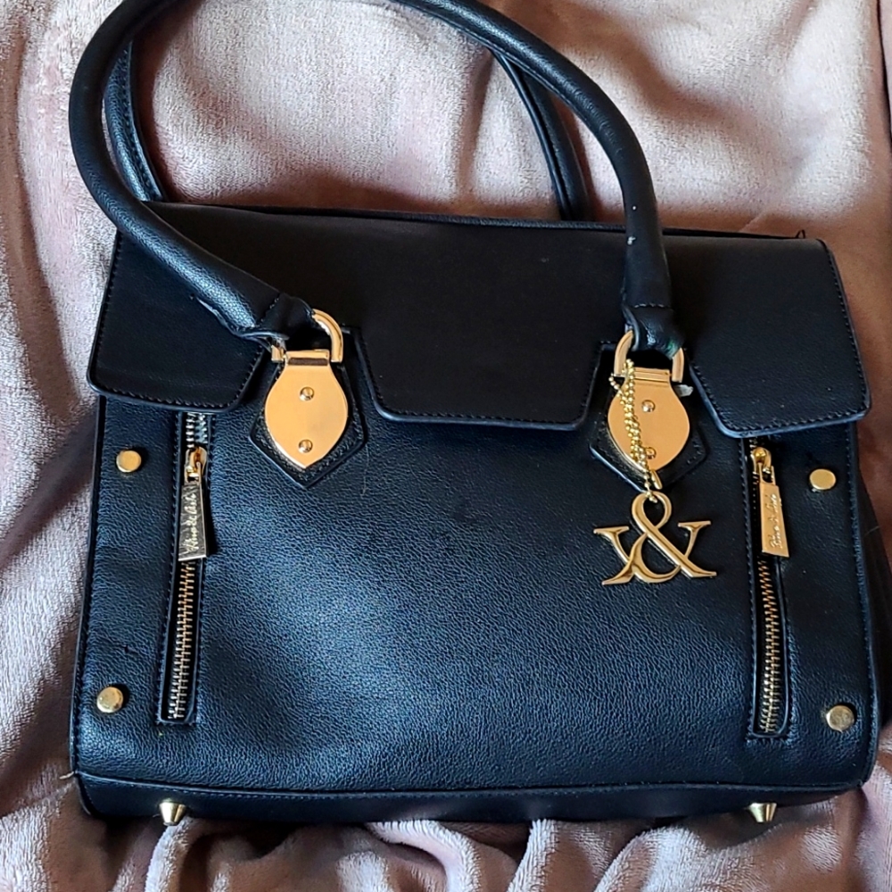 GUC Black Hue & Ash Handbag